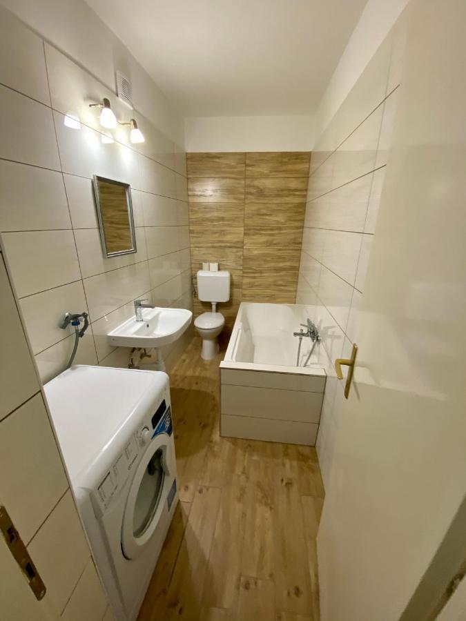 Amarin Apartments Hajdúszoboszló Esterno foto